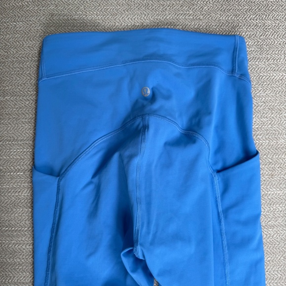 Lululemon Power Thru High Rise leggings - Blue Nile - 25" - Picture 3 of 5